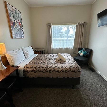 Airport Westney Lodge Оукланд Екстериор снимка